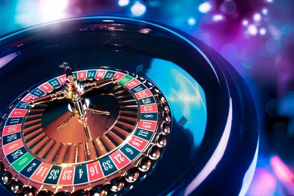 Live baccarat table setup at bantengemas77 with professional dealer and multi-camera feed